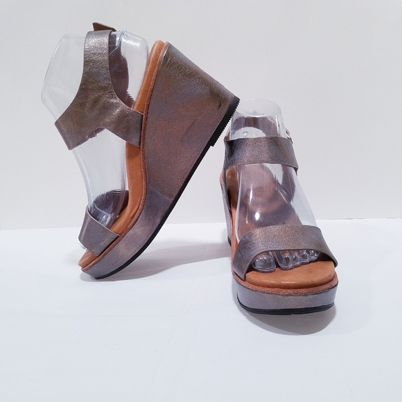 gentle souls judi wedge